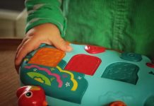 Вработените во градинките и родителите на атипичните деца заедно сами наоѓаат начин како да ги подобрат нештата