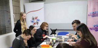 Повеќето млади во Македонија видоа младински центри само преку спотовите на изборните кампањи