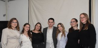 „Млади од семејна разновидност“: Еднородителските семејства сè уште се соочуваат со институционални и финансиски бариери